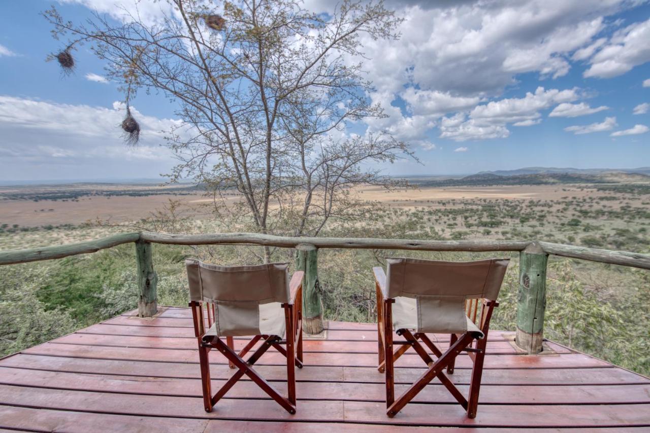 Mbali Mbali Soroi Serengeti Lodge Banagi Luaran gambar